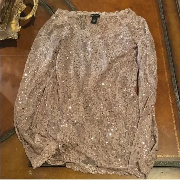 GORGEOUS SEQUIN Sparkle Top!